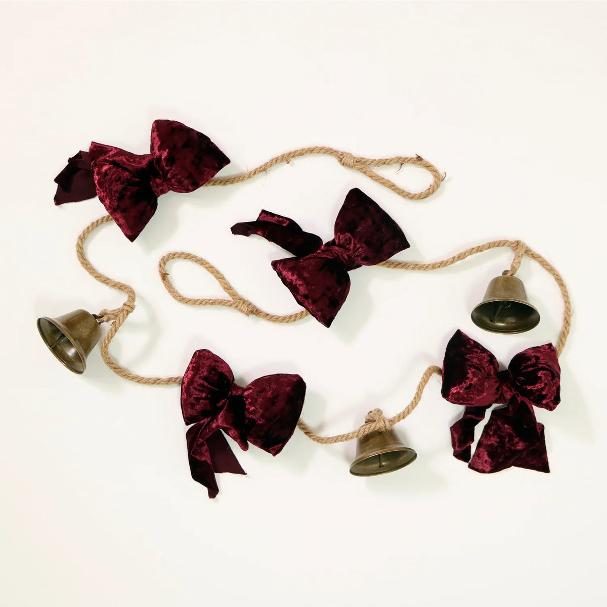 Festive Velvet Bow & Bell Garland