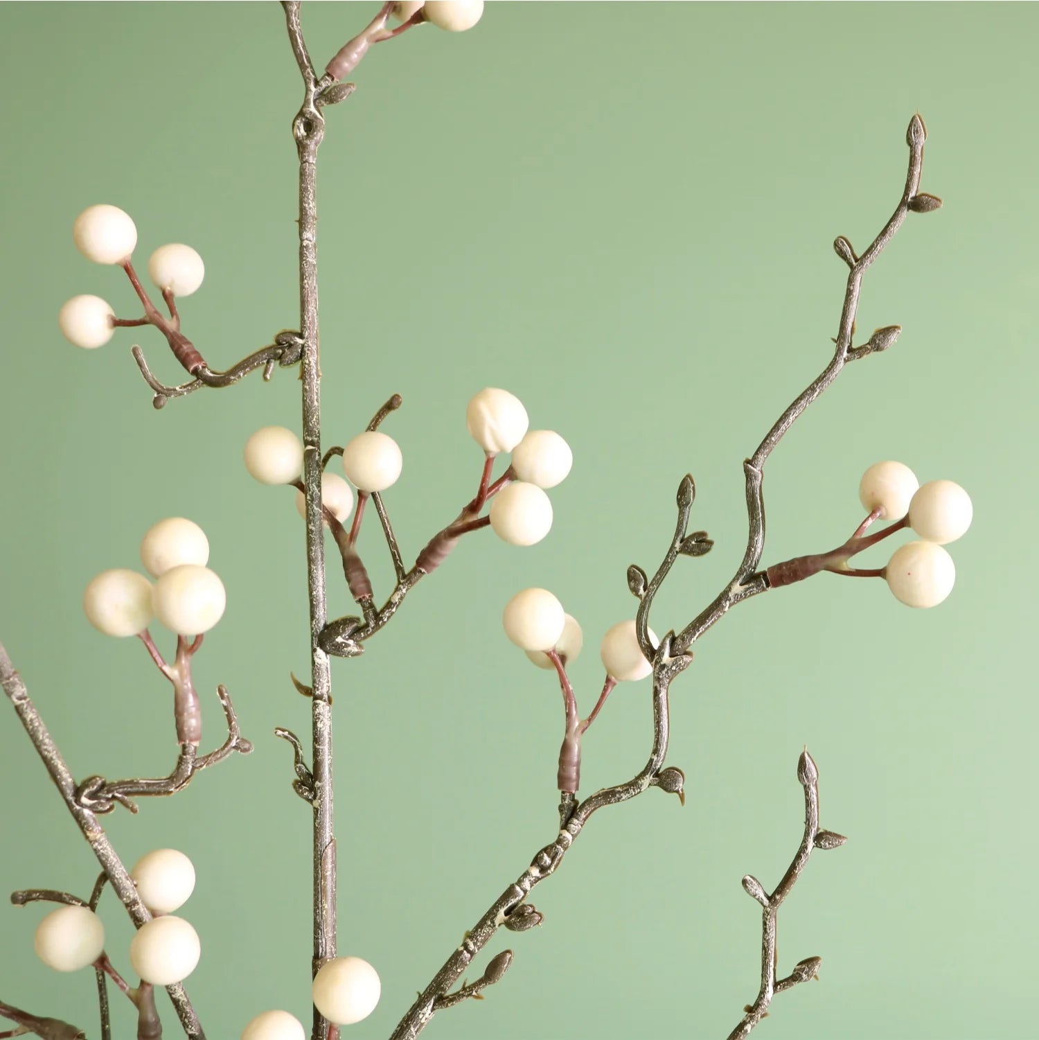 Seasonal Medium Bud Berry Spray Cream