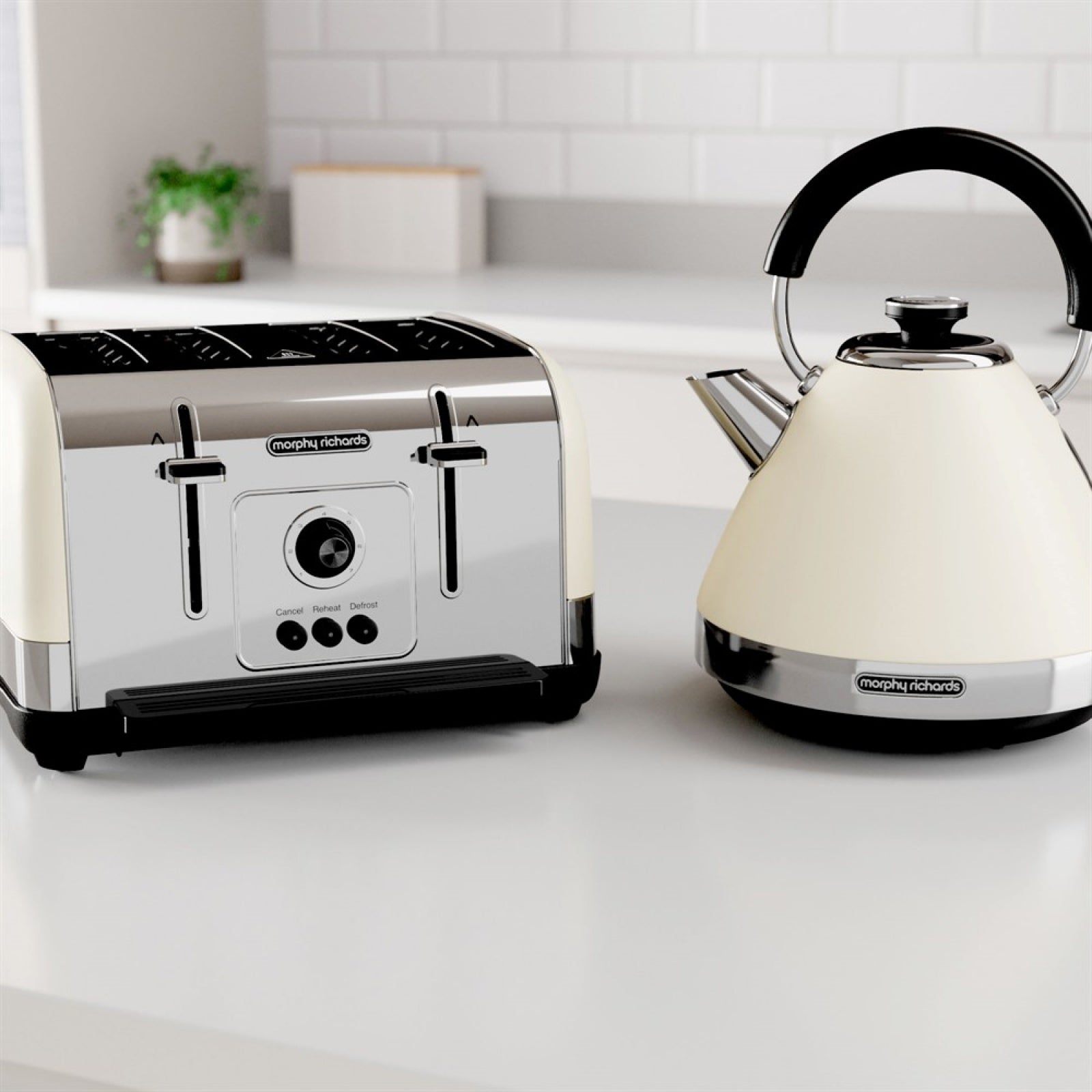 Morphy Richards 4 Slice Toaster - Cream | 240132