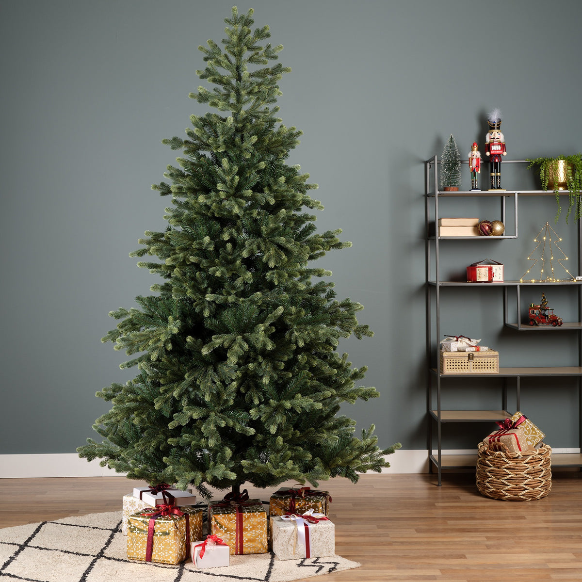 Geneva Fir Tree - 8FT