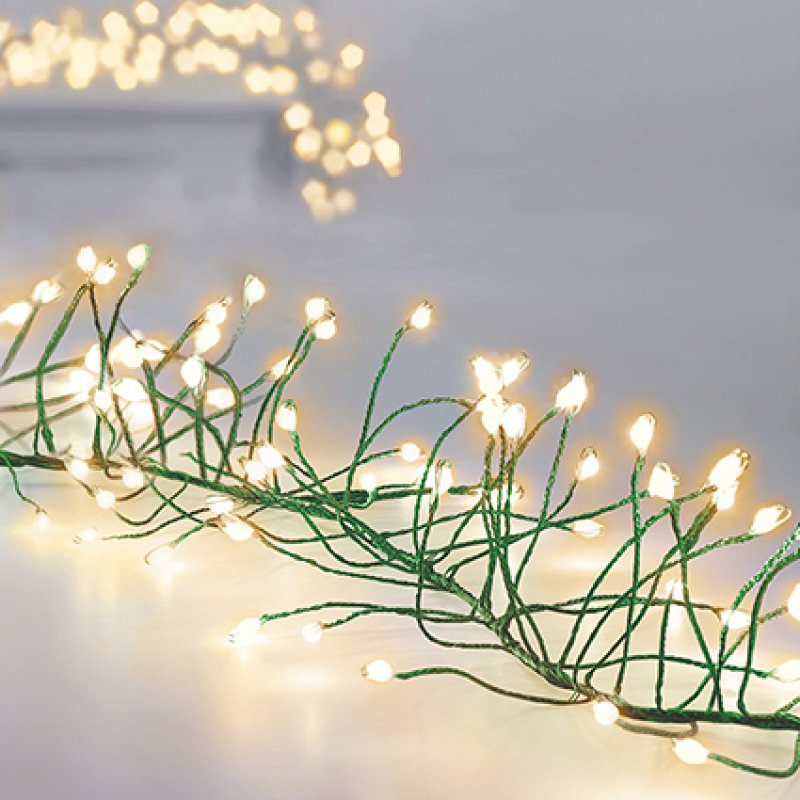 860 Multi Action Warm White LED UltraBrights Garland with Green Wire